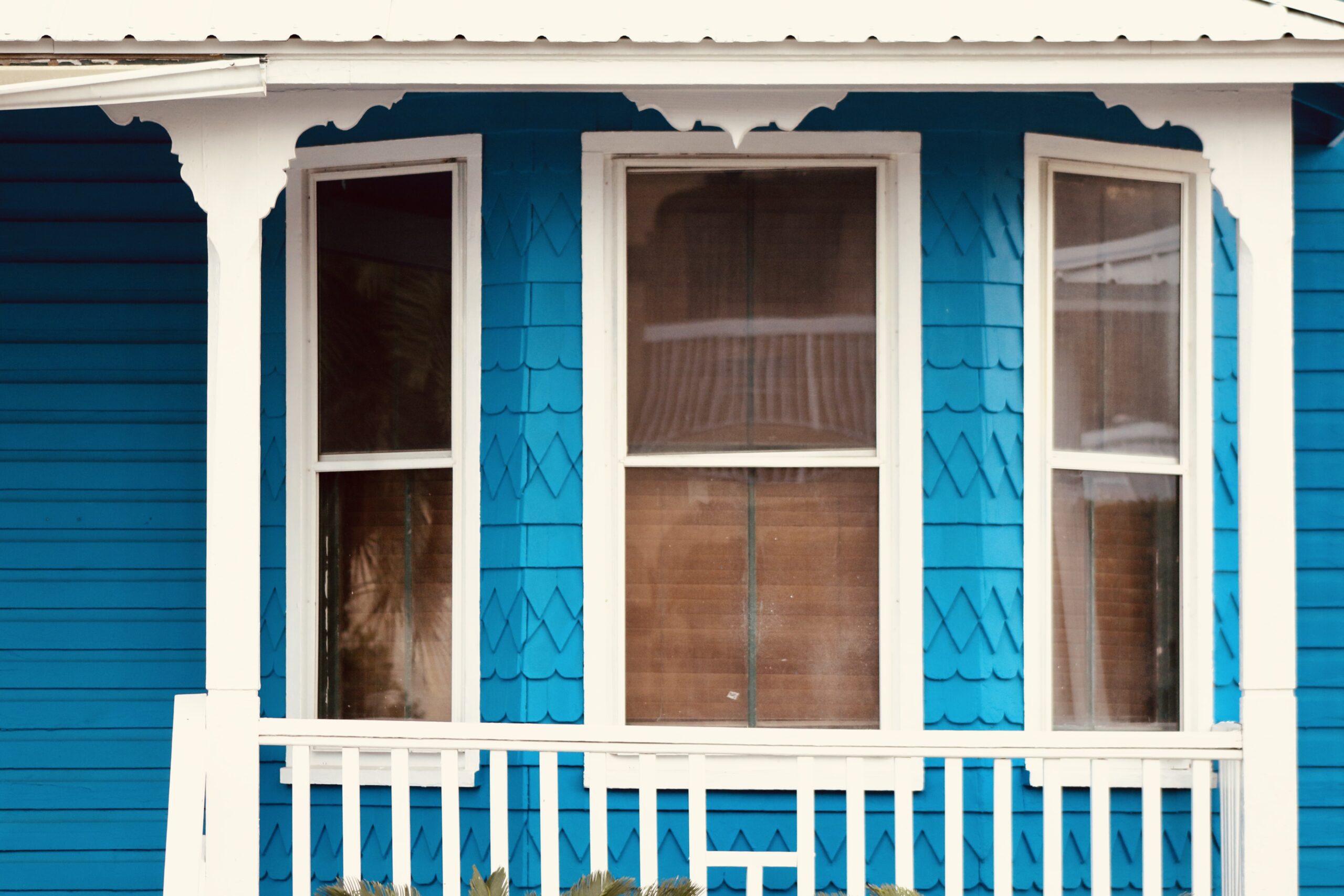 blue-house-with-white-trim-windows-2026-03-17-05-31-03-utc